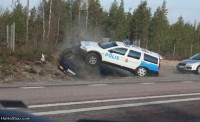 police-car-crash-1340532103.jpg